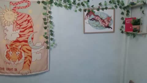 veryveryvery_shy online show from 23, 7, 2026