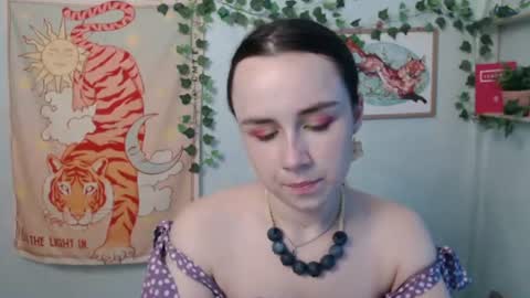 veryveryvery_shy online show from 27, 7, 2026