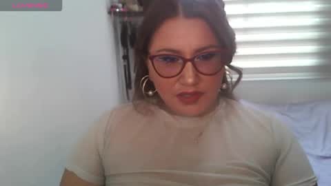 Vesper Vixen online show from 1, 10, 2025