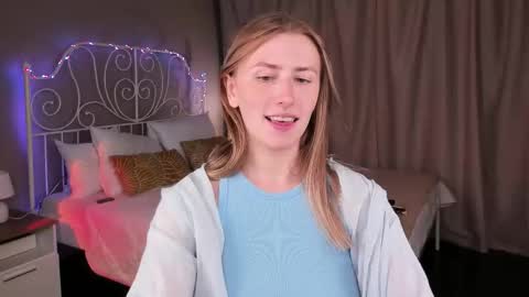 Snapshot of vespera_celeste chatting on 18, 9, 2025 Celeste online show from 18, 9, 2025