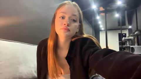 Esta online show from 26, 10, 2025