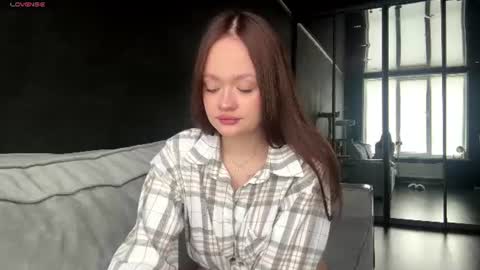 Snapshot of vestaszanto chatting on 3, 7, 2026 Esta online show from 3, 7, 2026