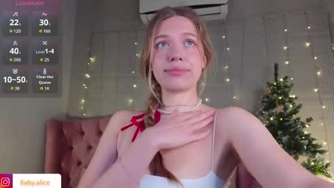 Snapshot of vi__sky chatting on 6, 1, 2026 Alice please dont forget to thumbs up me online show from 6, 1, 2026