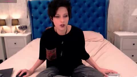 Via online show from 15, 11, 2025