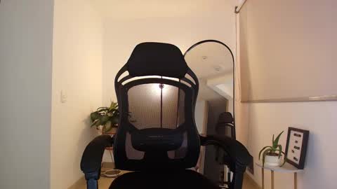 Vianca Cruz online show from 19, 11, 2025