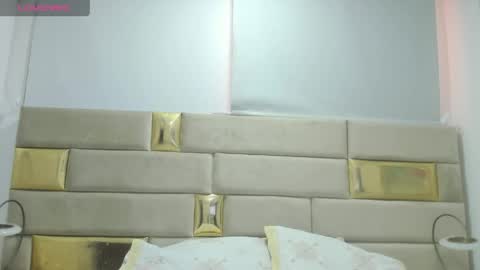 Vianca Vidal online show from 15, 4, 2026