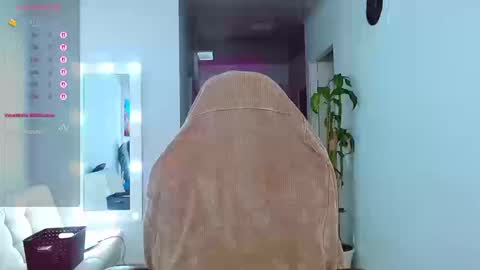 Snapshot of viannca__ chatting on 10, 9, 2025 Ariana  online show from 10, 9, 2025
