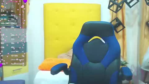 Snapshot of vic_nahomy chatting on 7, 3, 2025 nahomy online show from 7, 3, 2025