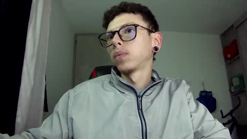 Snapshot of vicent_brais chatting on 3, 12, 2024 Vicent Brais online show from 3, 12, 2024