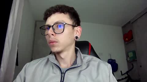 Snapshot of vicent_brais chatting on 3, 12, 2024 Vicent Brais online show from 3, 12, 2024