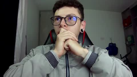 Snapshot of vicent_brais chatting on 4, 12, 2024 Vicent Brais online show from 4, 12, 2024