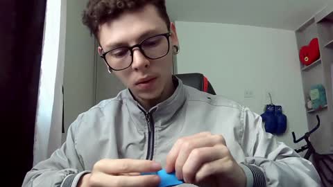 Snapshot of vicent_brais chatting on 4, 12, 2024 Vicent Brais online show from 4, 12, 2024