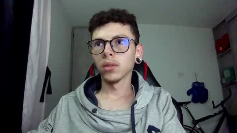 Snapshot of vicent_brais chatting on 5, 12, 2024 Vicent Brais online show from 5, 12, 2024