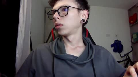 Snapshot of vicent_brais chatting on 10, 12, 2024 Vicent Brais online show from 10, 12, 2024