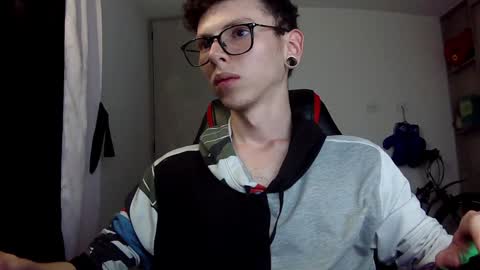 Snapshot of vicent_brais chatting on 13, 12, 2024 Vicent Brais online show from 13, 12, 2024