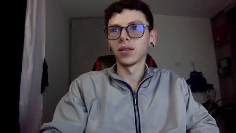 Snapshot of vicent_brais chatting on 19, 12, 2024 Vicent Brais online show from 19, 12, 2024