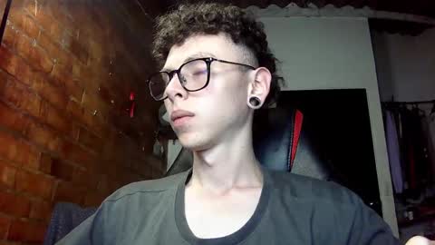 Snapshot of vicent_brais chatting on 16, 2, 2025 Vicent Brais online show from 16, 2, 2025