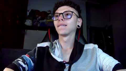 Snapshot of vicent_brais chatting on 19, 2, 2025 Vicent Brais online show from 19, 2, 2025