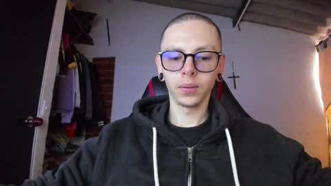 Snapshot of vicent_brais chatting on 14, 3, 2026 Vicent Brais online show from 14, 3, 2026