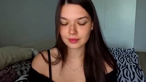 Lina online show from 23, 6, 2026