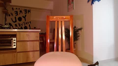 Vicky  online show from 6, 3, 2025