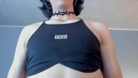  Vicky  online show from 6, 5, 2026
