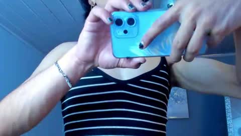  Vicky  online show from 11, 5, 2026