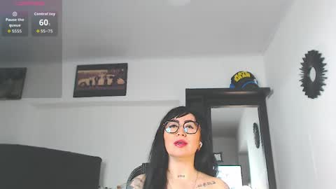 Vicky  online show from 2, 4, 2026