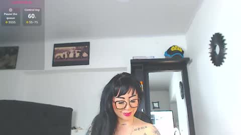 Vicky  online show from 28, 4, 2026