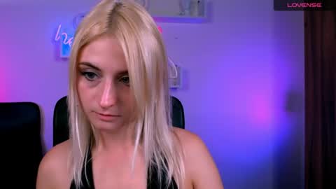vicky_kim online show from 21, 7, 2026