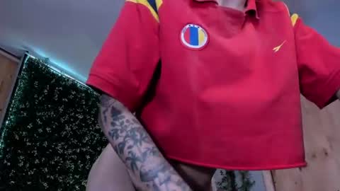 Snapshot of vickyjackson_ chatting on 24, 6, 2026 Victoria online show from 24, 6, 2026