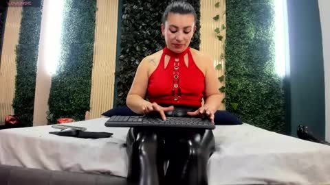 Snapshot of vickyjohnson1 chatting on 10, 2, 2026 Vicky online show from 10, 2, 2026