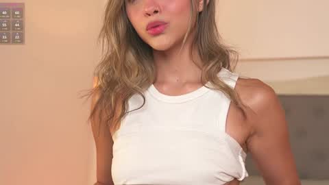 Snapshot of victoria__rossi chatting on 18, 1, 2025 online show from 18, 1, 2025