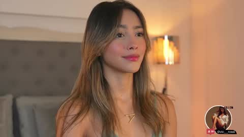 Snapshot of victoria__rossi chatting on 10, 2, 2025 online show from 10, 2, 2025