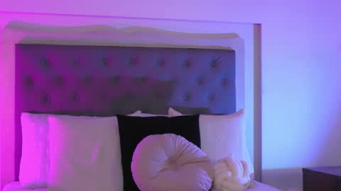 Snapshot of victoria__rossi chatting on 6, 3, 2025 online show from 6, 3, 2025