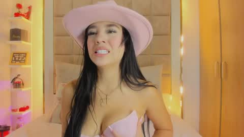 Victoria valentina  online show from 7, 4, 2026