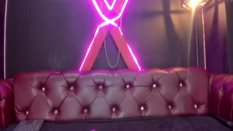 Snapshot of victoria_badgal chatting on 18, 12, 2024 Victoria online show from 18, 12, 2024