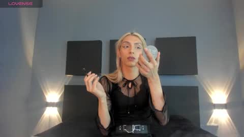 Snapshot of victoria_badgal chatting on 14, 1, 2025 Victoria online show from 14, 1, 2025