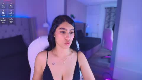 Snapshot of victoria_ellington chatting on 9, 7, 2026 online show from 9, 7, 2026