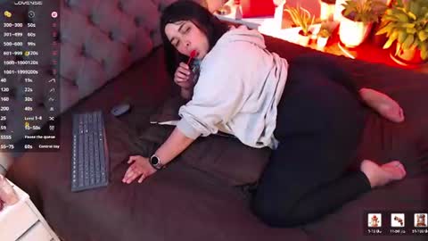 Snapshot of victoria_monteroo chatting on 30, 6, 2026 Call me Vic online show from 30, 6, 2026