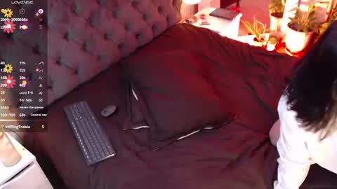 Snapshot of victoria_monteroo chatting on 10, 7, 2026 Call me Vic online show from 10, 7, 2026