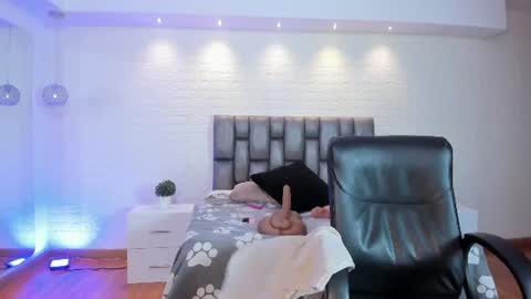 Snapshot of victoria_mooree chatting on 30, 6, 2026 Victoria Everyday From 1400 to 2130 Col Time online show from 30, 6, 2026