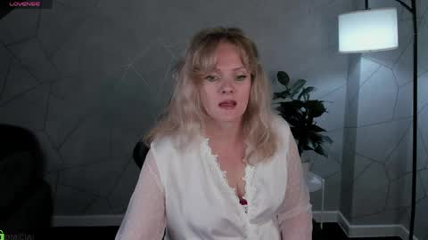 Victoria My schedule for the week 2 GMT 3am-9am TuWeThFrSa online show from 17, 5, 2026