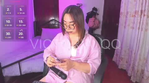 D A N I online show from 1, 2, 2025