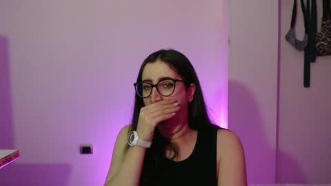 Victoria online show from 10, 11, 2025