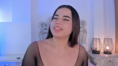 Snapshot of victoria_vallejo chatting on 10, 12, 2024 victoria online show from 10, 12, 2024