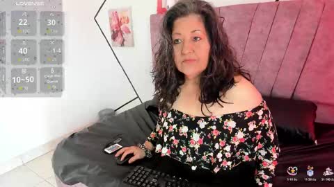 victoriaa_anderson_ online show from 18, 11, 2025