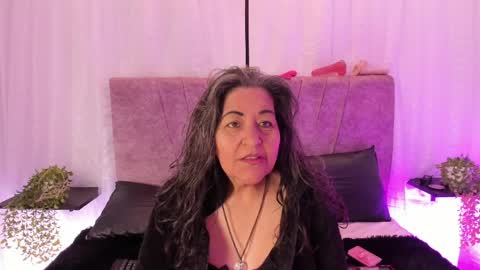 victoriaa_anderson_ online show from 28, 4, 2026