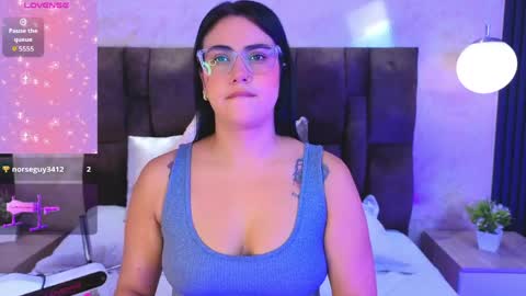 Victoria Andrade online show from 15, 5, 2026