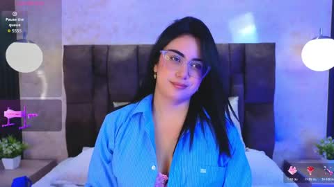 Victoria Andrade online show from 19, 5, 2026